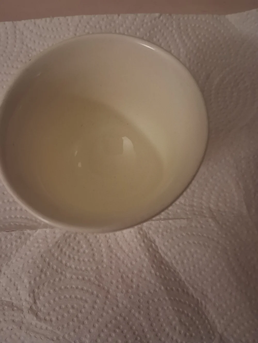 Wedgwood Cream Embossed Ceramic Vase - Picture 3 of 6
